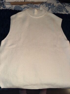 Abercrombie & Fitch Cream Knit Sleeveless Mock Neck Sweater